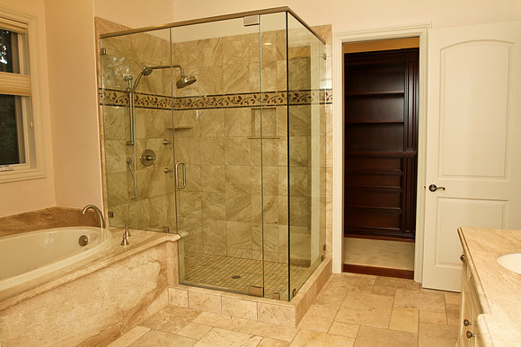 756 Raymundo - master bath