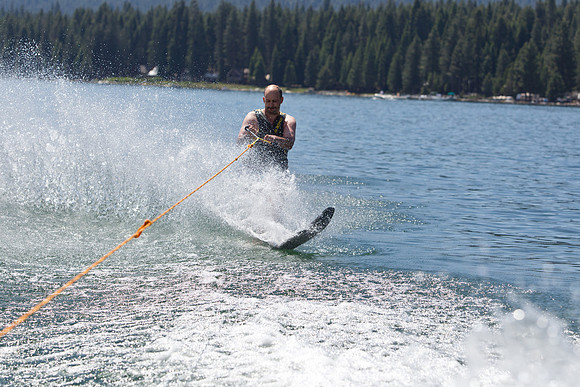 Boating on Lake Almanor-894