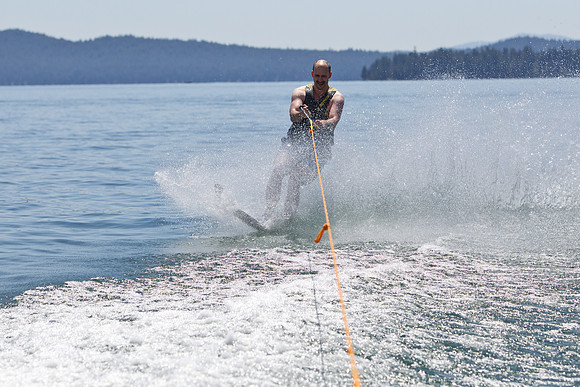 Boating on Lake Almanor-910