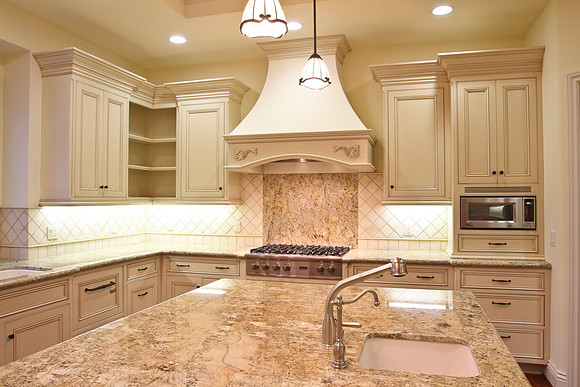 756 Raymundo - kitchen