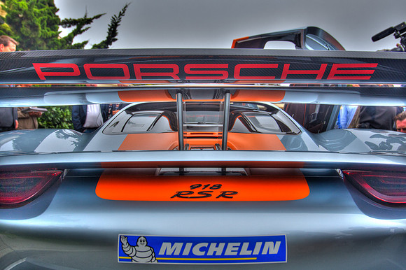 Porsche 918 Hybrid Race Car_