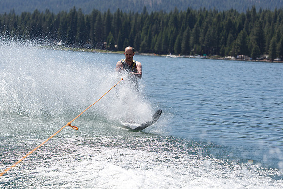 Boating on Lake Almanor-893