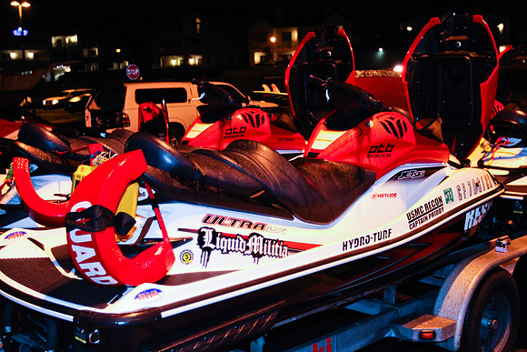 Mavericks Surf 2010 - K38 Rescue water craft