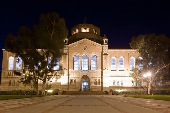 UCLA Powell Library