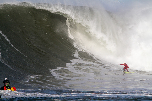 Mavericks Surf 2010-231